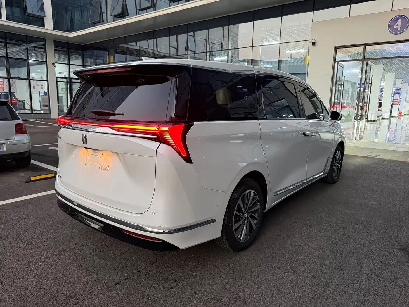 Buick GL8 2025 2026 Luzun Luxury Edition