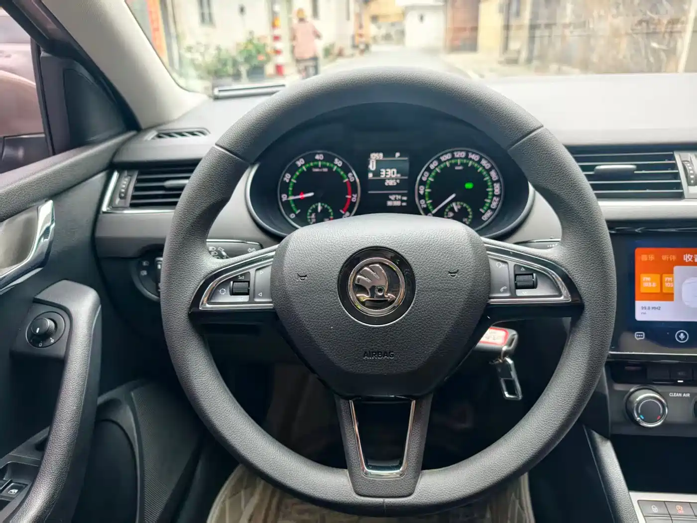 Škoda Octavia 2019 1.5L Automatic Smart Comfort China VI фото 8