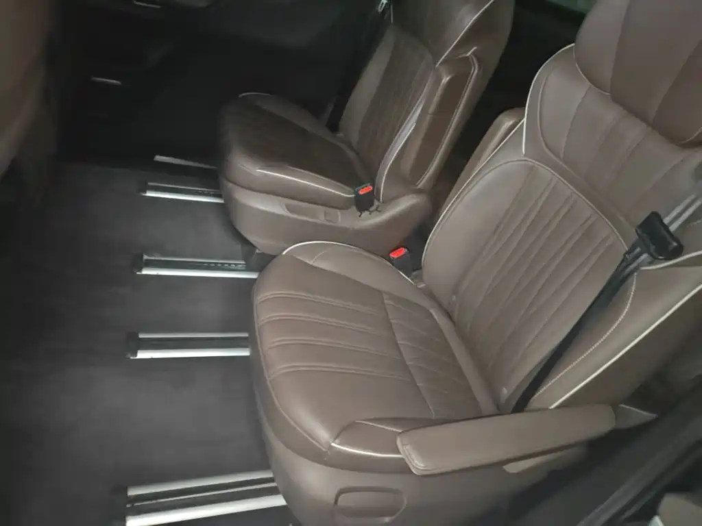 Roewe iMAX8 2024 2023 400TGI Comfort Edition