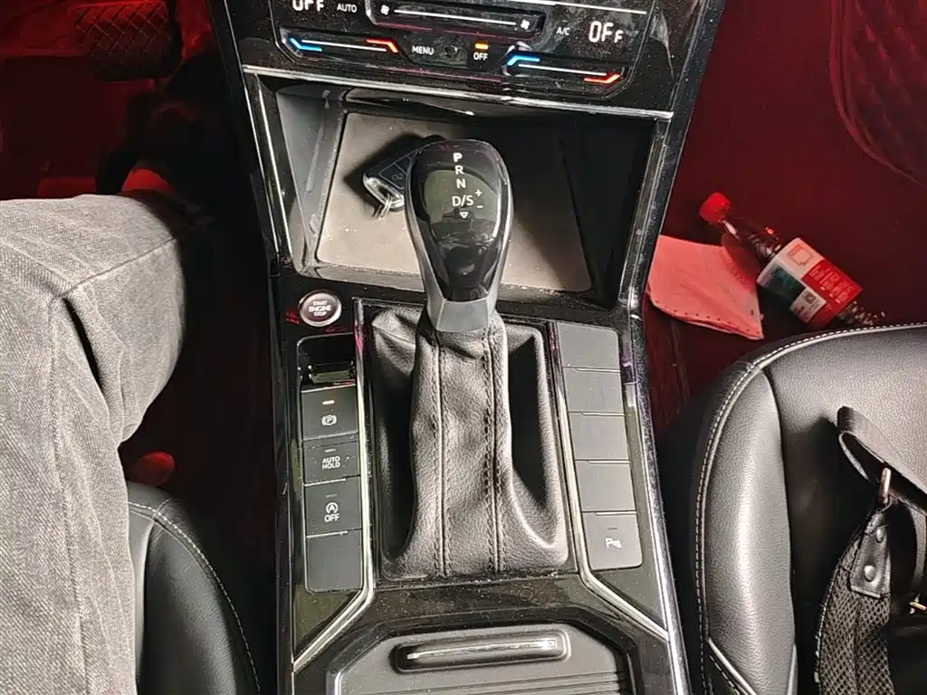 Volkswagen Passat 2023 Facelift 330TSI Elite Edition фото 10
