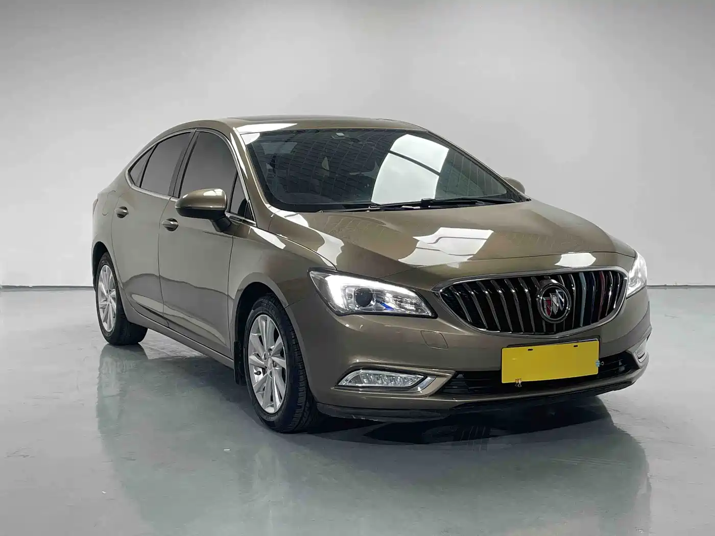 Buick Verano 2015 Sedan 15S Manual Progressive фото 3