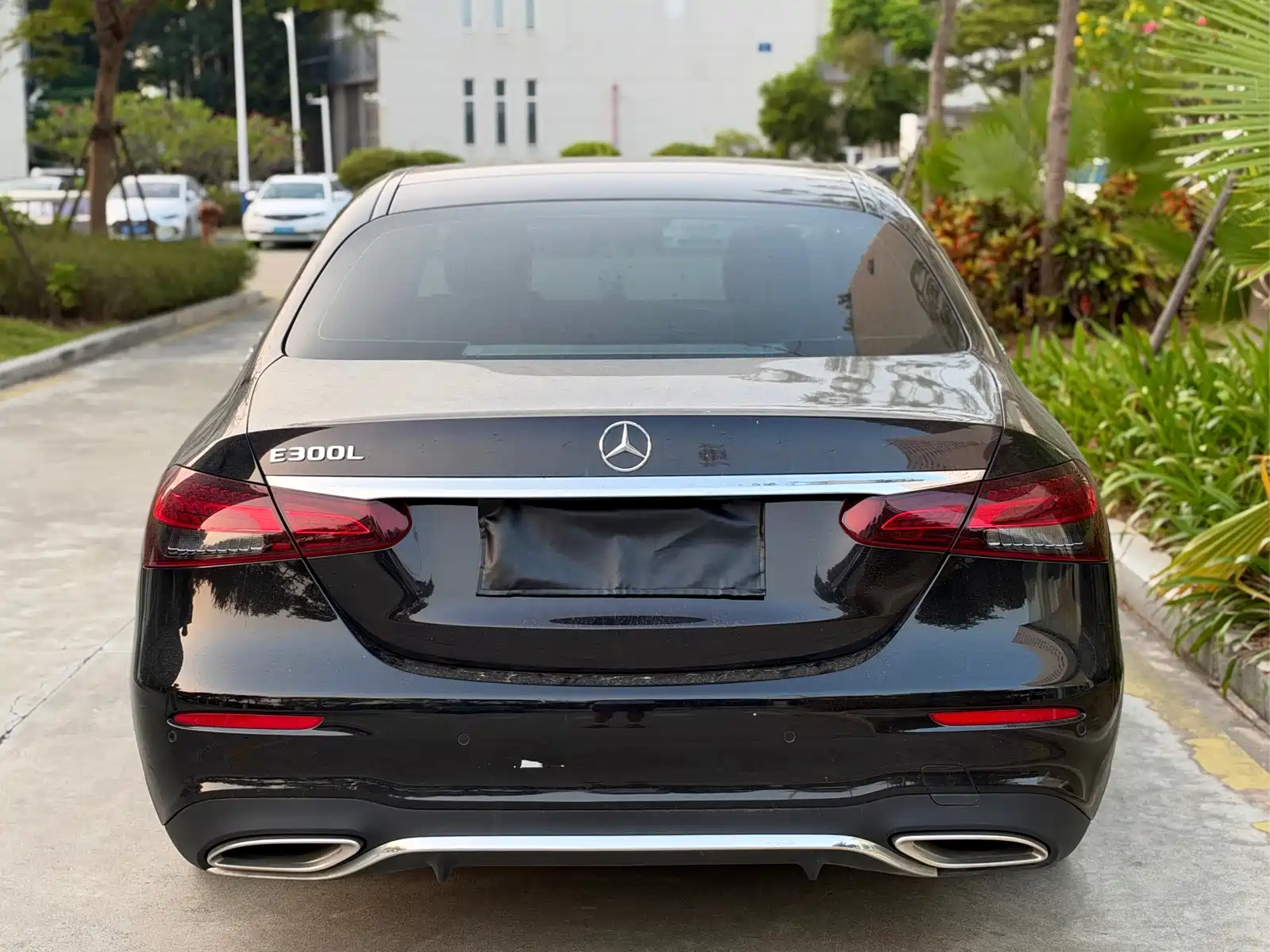 Фото 4 - Mercedes-Benz E-Class