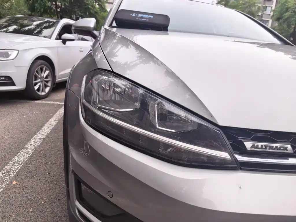 Volkswagen Golf (Import) 2020 2019 1.8TSI Wagon