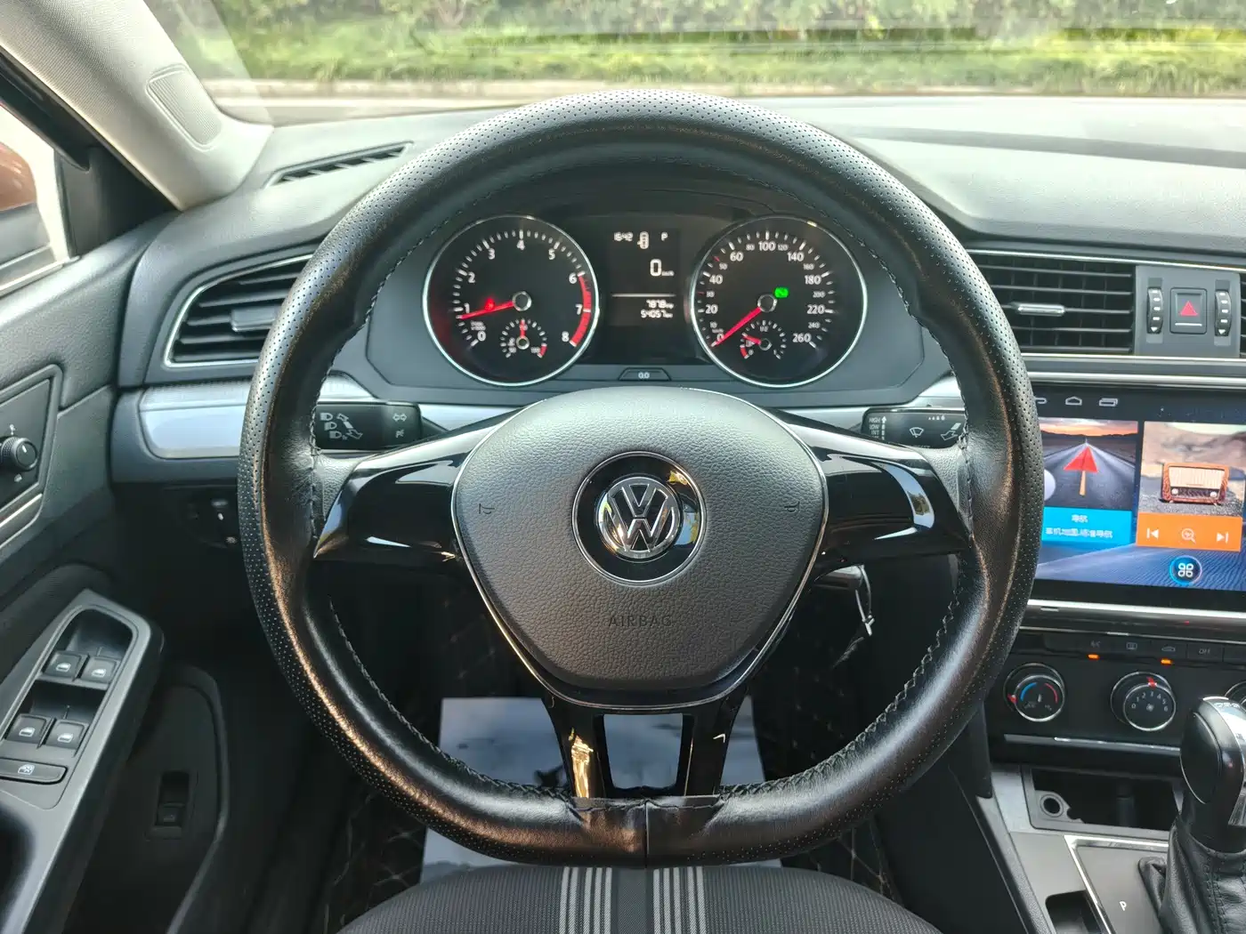 Volkswagen Lamando 2015 2015 230TSI DSG Style