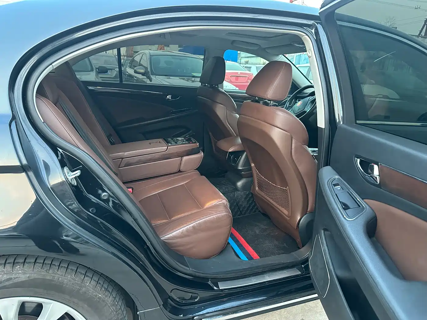 Hongqi H7 2015 2.0T Luxury фото 8