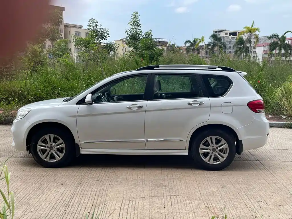 Photo 6 - Haval H6