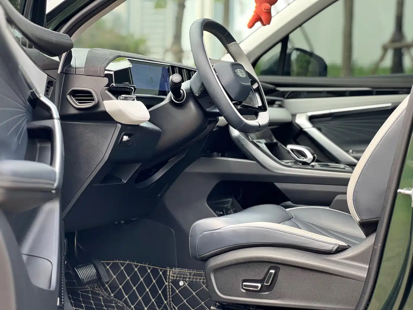 GEELY AUTOMOBILE BOYUE L