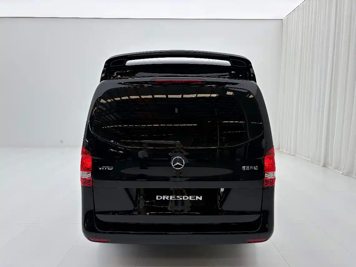 Mercedes-Benz Vito 2026 2024 2.0T Business 7-Seater