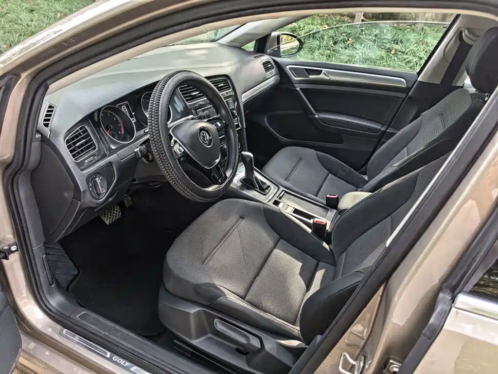 Volkswagen Golf 2018 1.6L Automatic Comfort фото 13