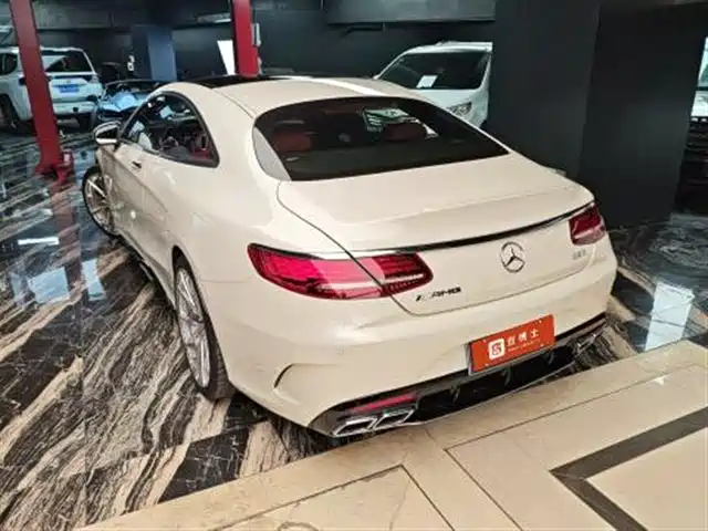 Mercedes-Benz S-Class AMG 2018 AMG S 63 4MATIC+ Coupe — фото 2