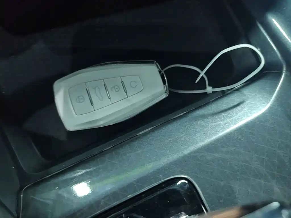 Фото 9 - Geely Preface