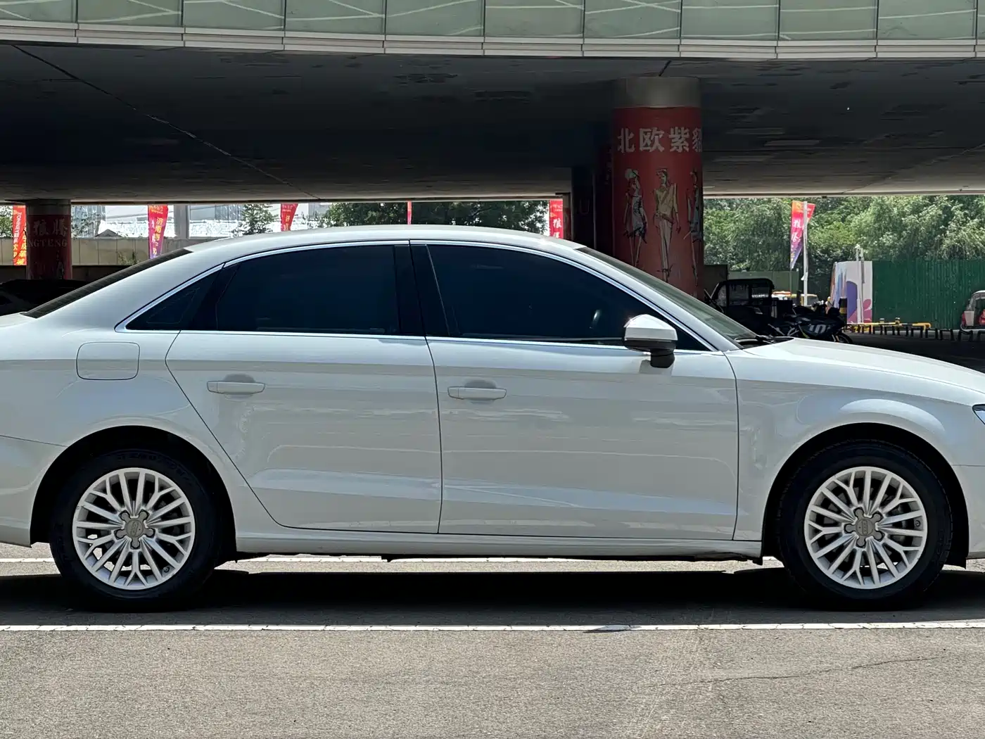 Audi A3 2016 Limousine 35 TFSI Progressive фото 4
