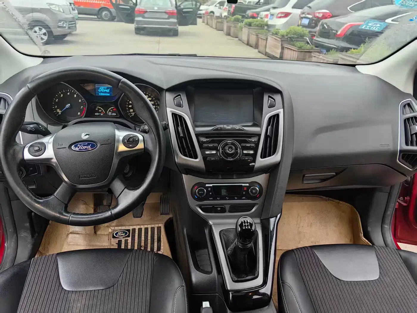 Photo 6 - Ford Focus