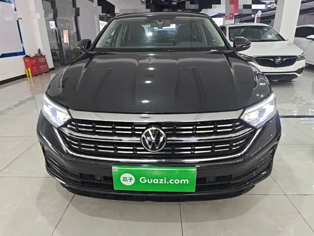 Volkswagen Sagitar 2025 Model Second Facelift 300TSI DSG Transcend Edition фото 3