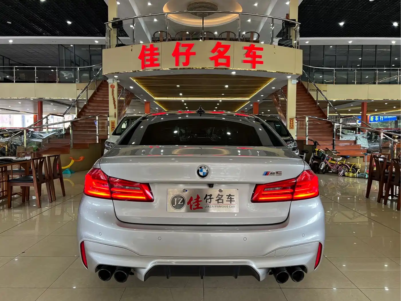 BMW M5 2019 2018 M5