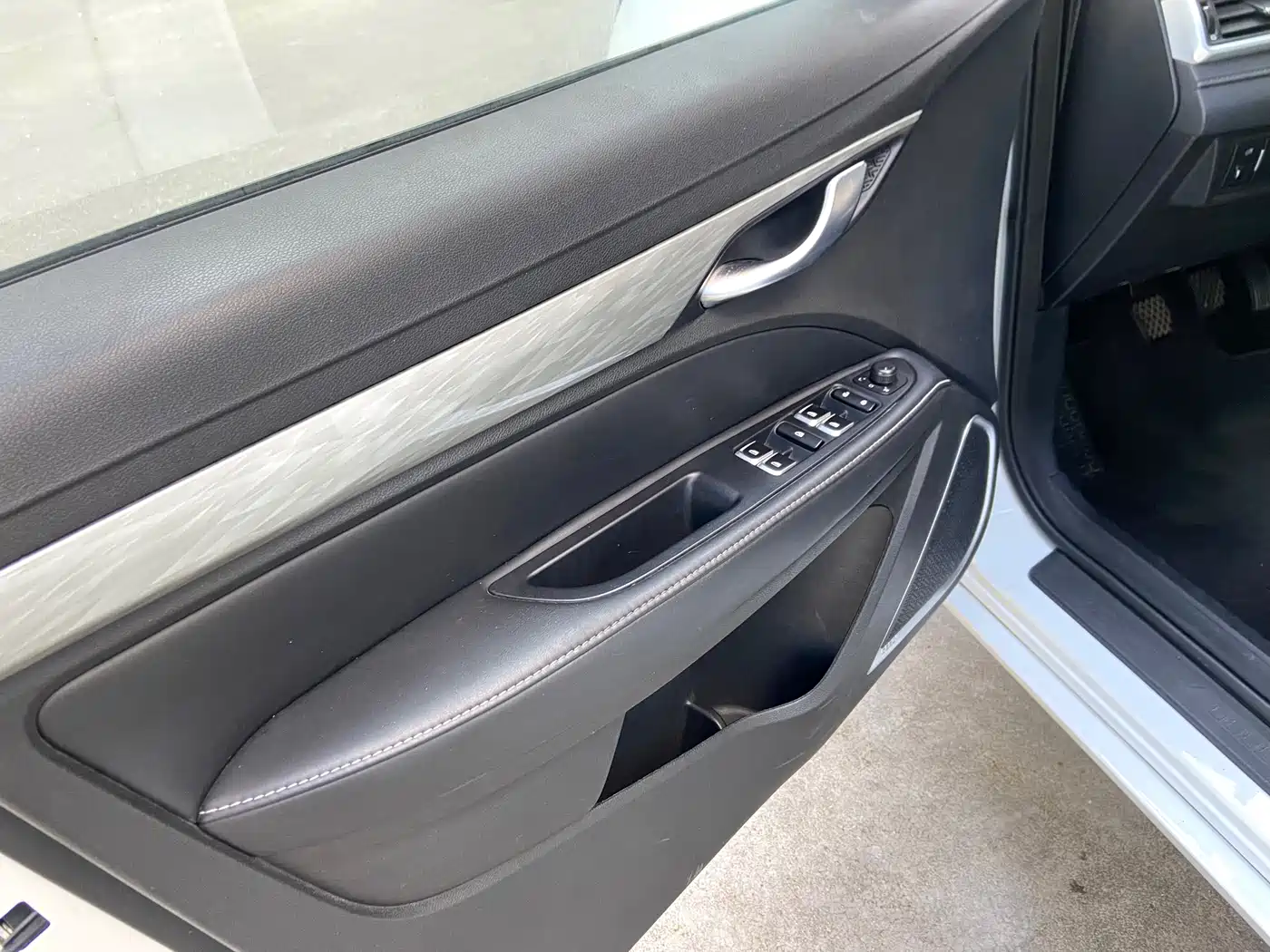 GEELY AUTOMOBILE EMGRAND