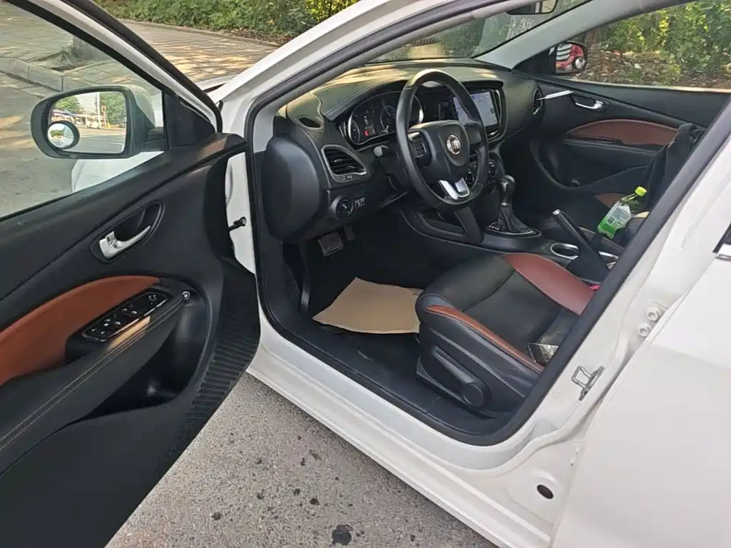 Fiat Viaggio 2015 2015 1.4T Auto Sport Edition