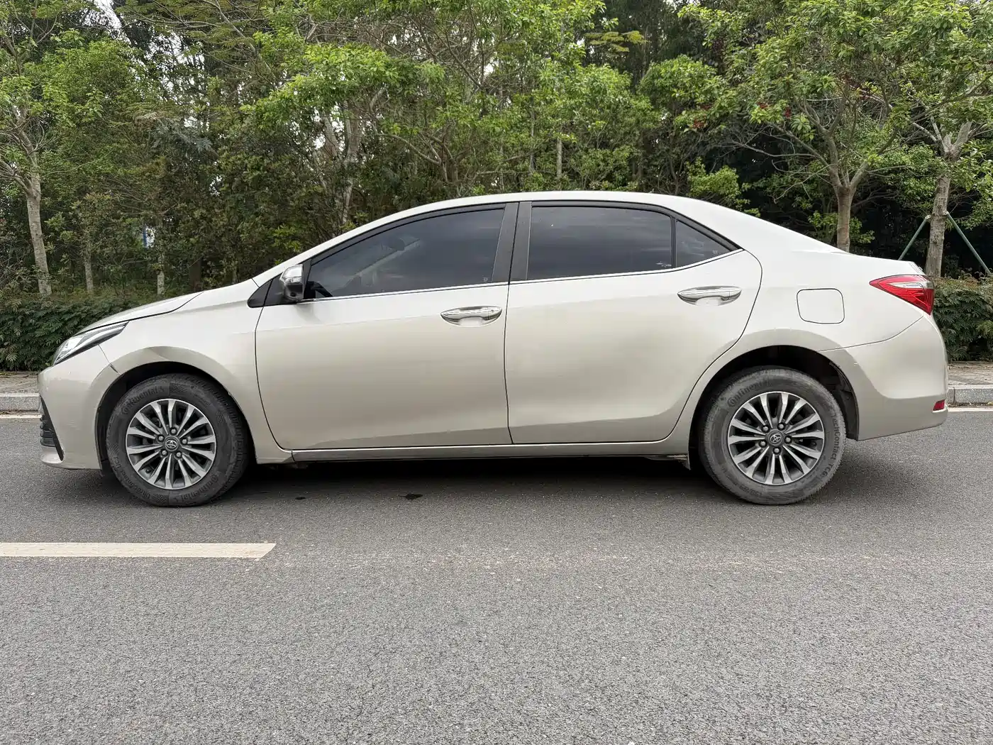 Toyota Corolla 2017 Facelift 1.2T S-CVT GL фото 7