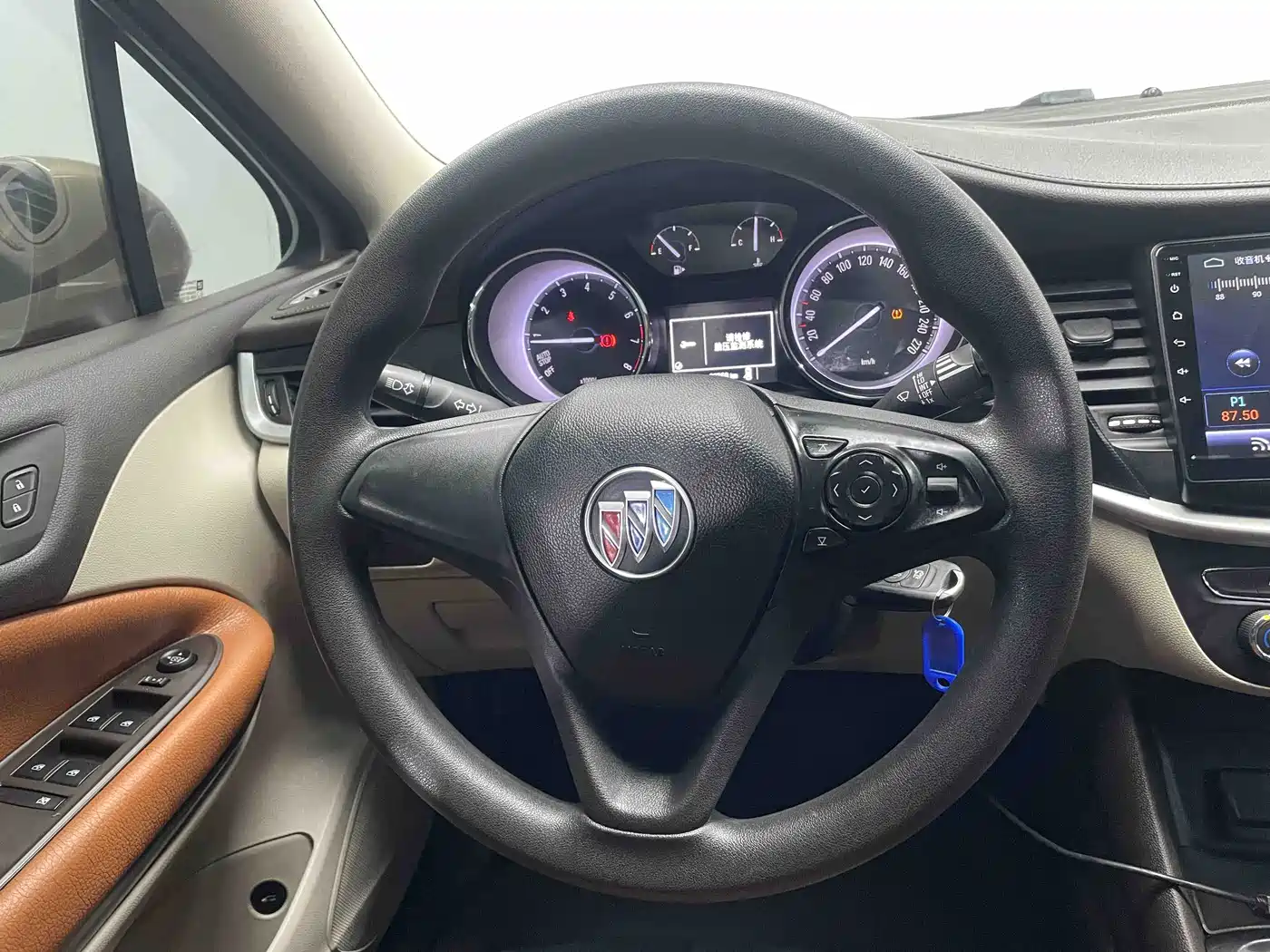 Buick Verano 2015 Sedan 15S Manual Progressive фото 16