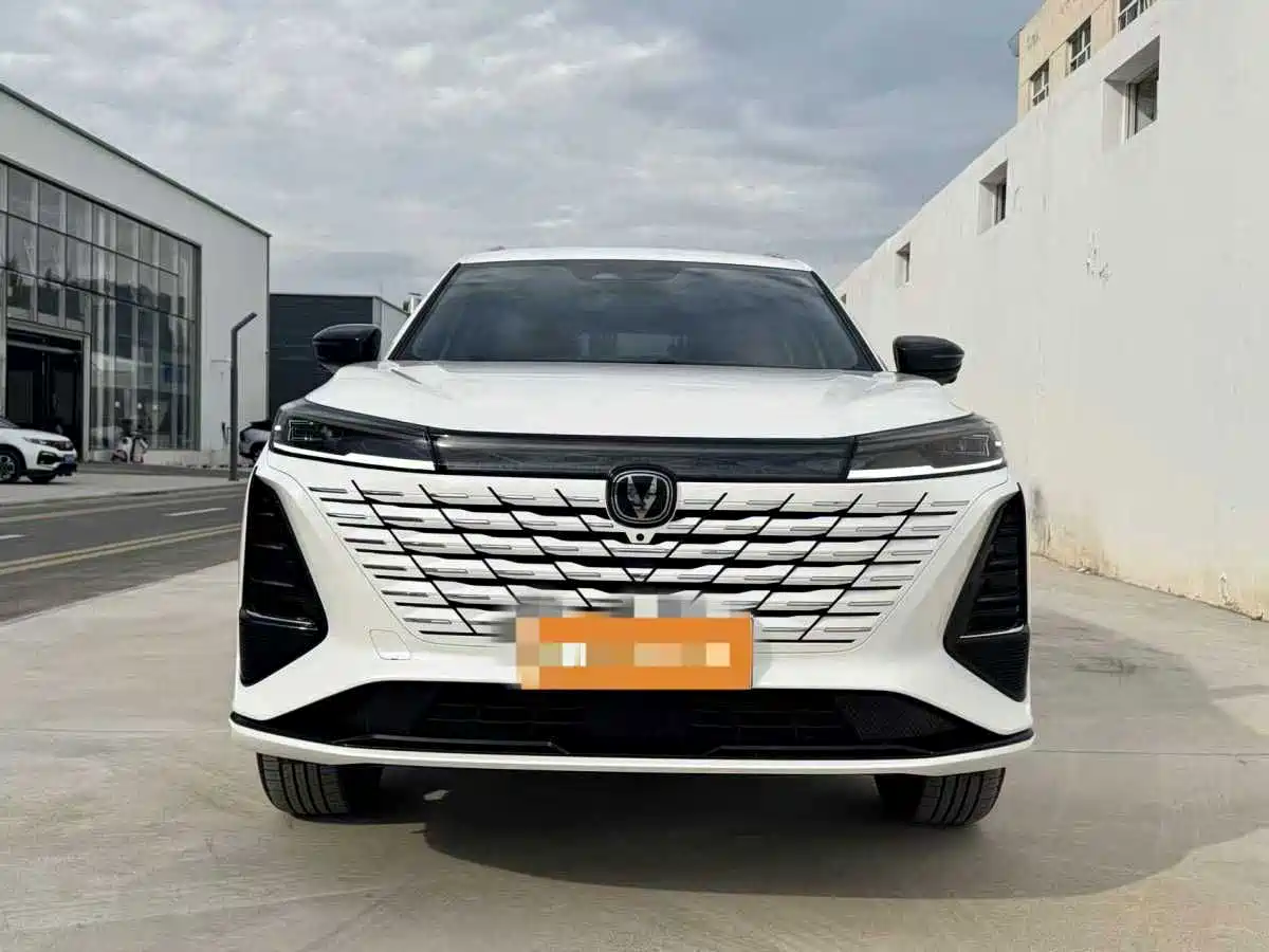 Фото 3 - Changan CS75 PLUS