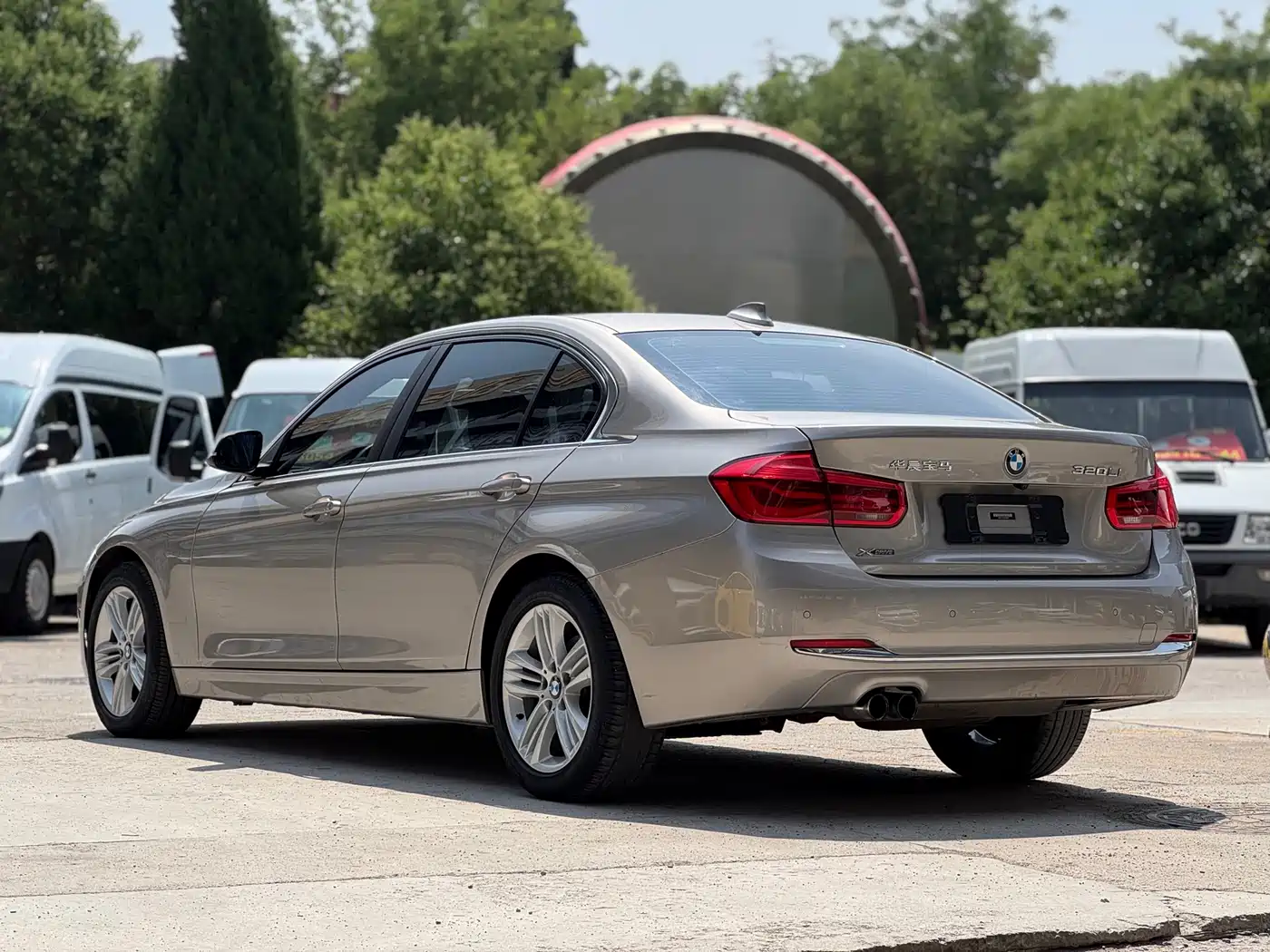 BMW 3 Series 2017 320Li xDrive Fashion фото 6