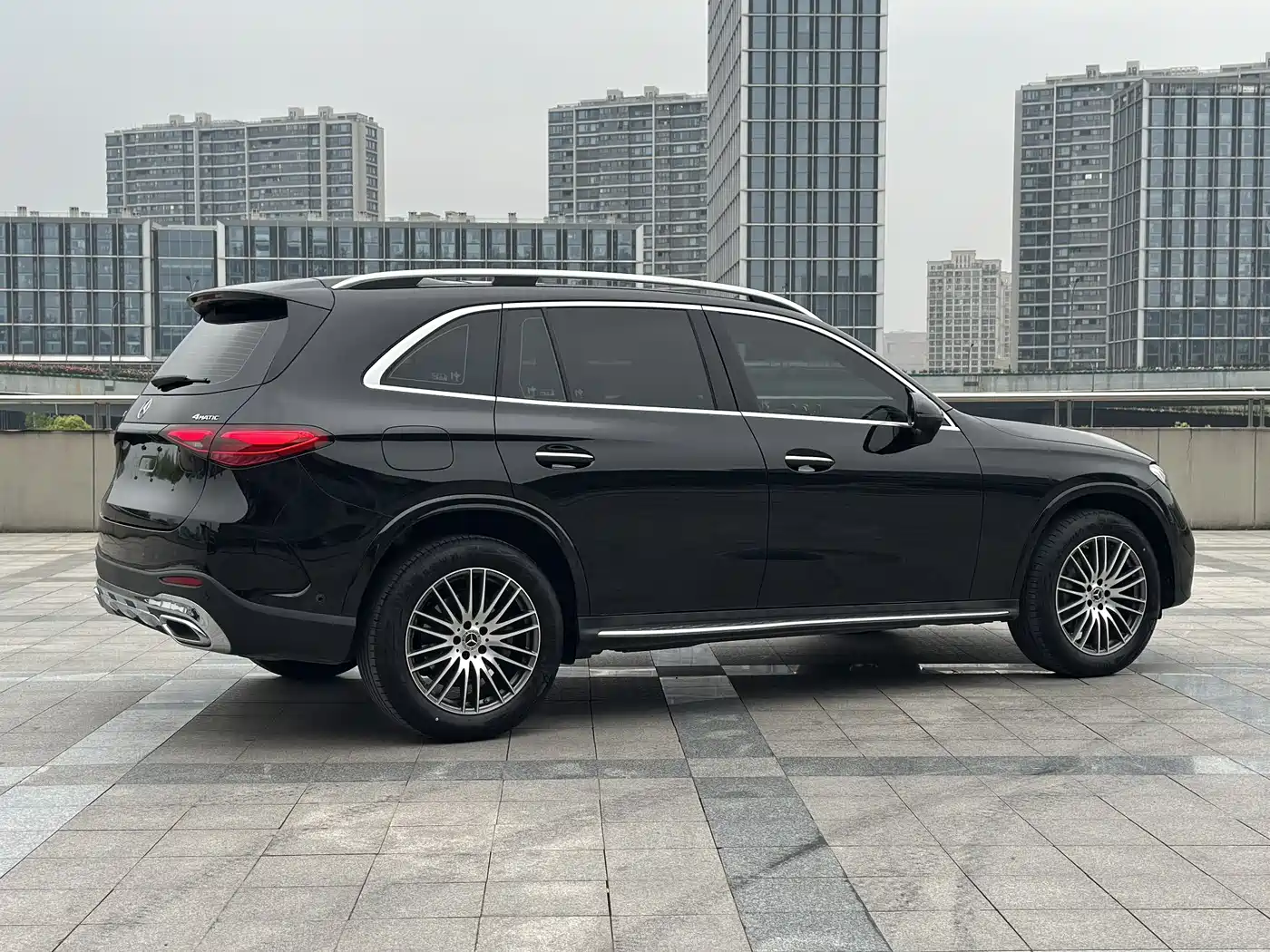 Mercedes-Benz GLC 2025 GLC 300 L 4MATIC Dynamic 5-seater фото 4