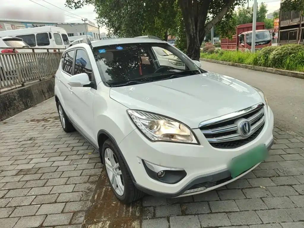 Changan CS35 2017 2016 1.6L Automatic Luxury Model China V