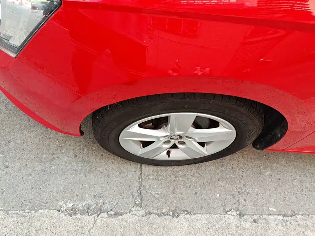 صورة 23 - Škoda Fabia
