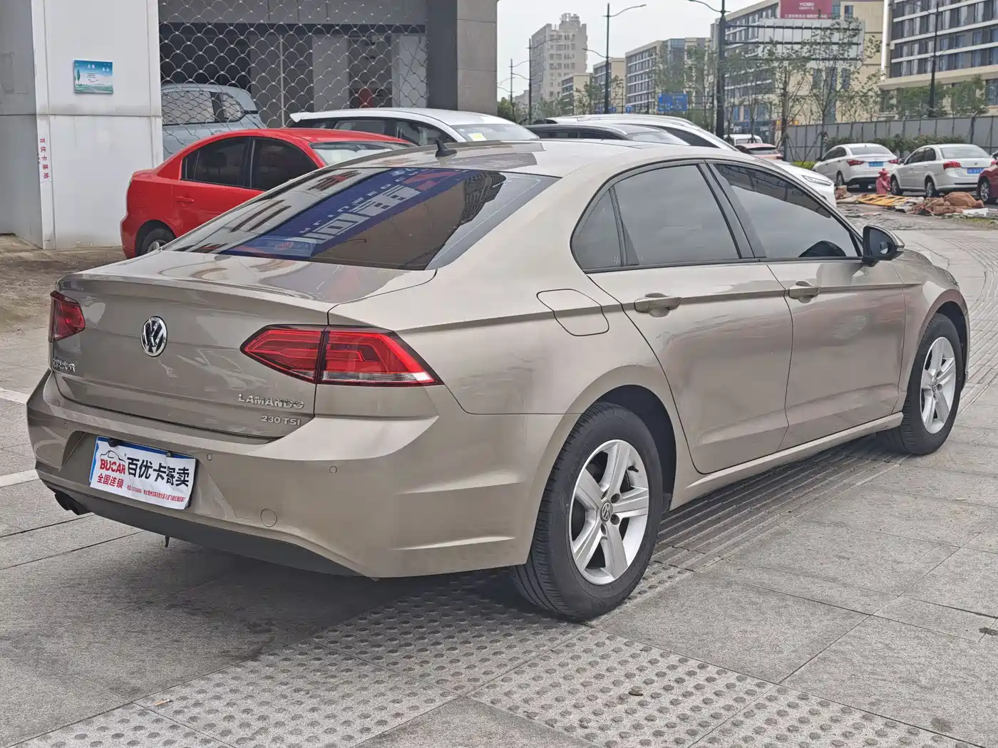 Volkswagen Lamando 2018 230TSI DSG Trend Edition фото 4
