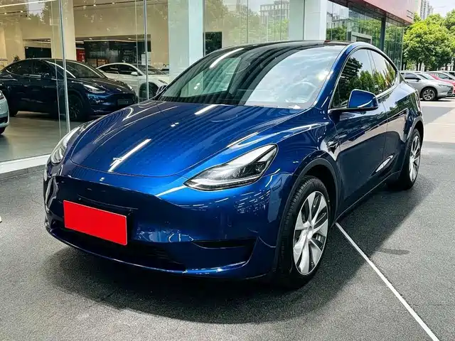 Tesla Model Y Рестайлинг, задний привод