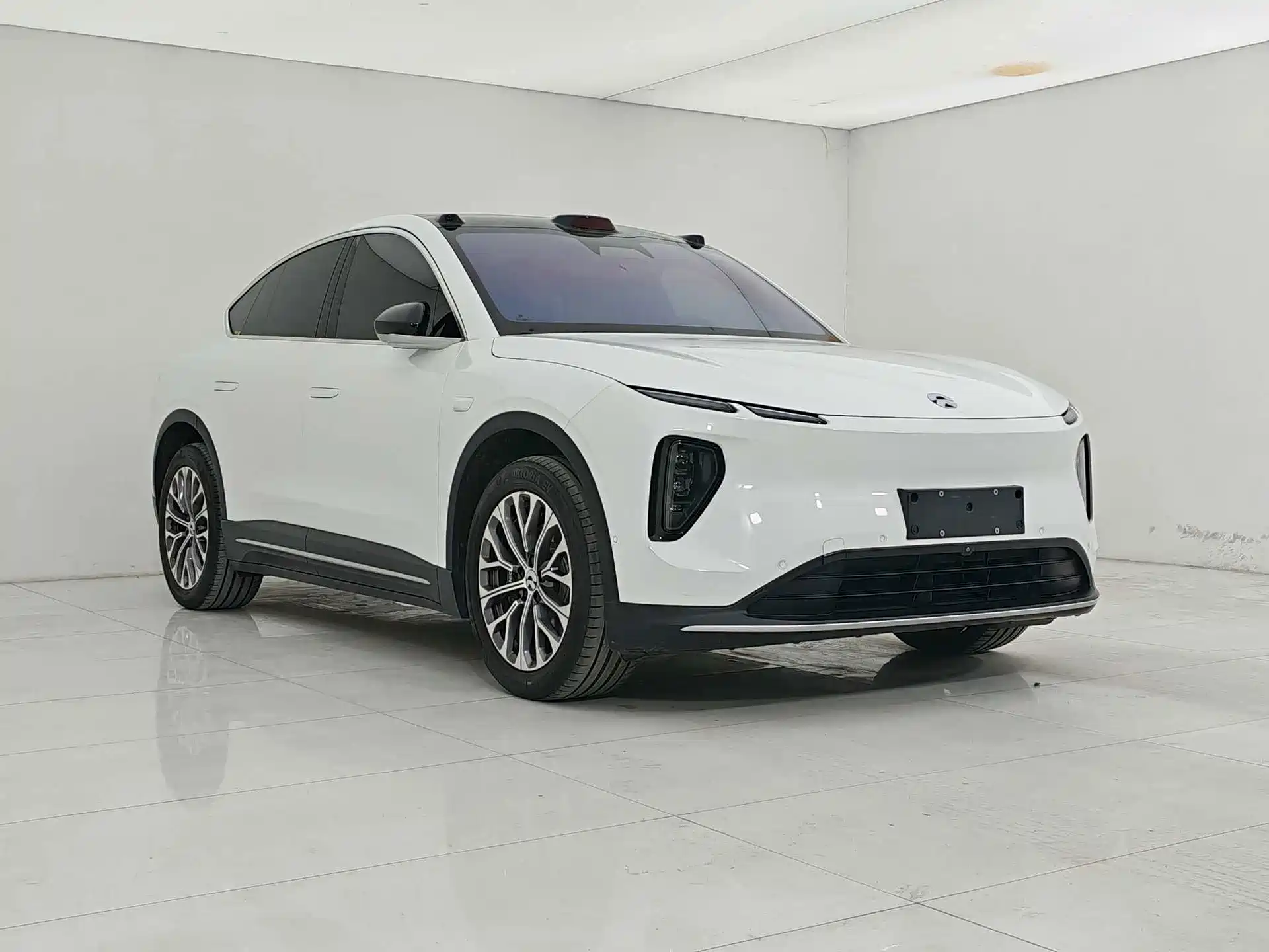 Фото 4 - NIO EC6