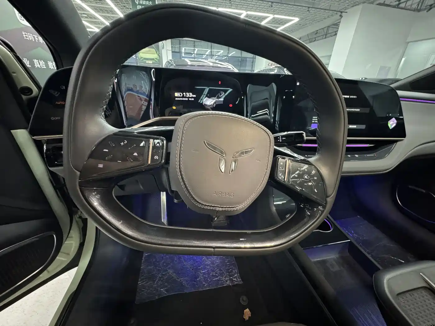 Hongqi EH7 2024 690 Pro фото 5