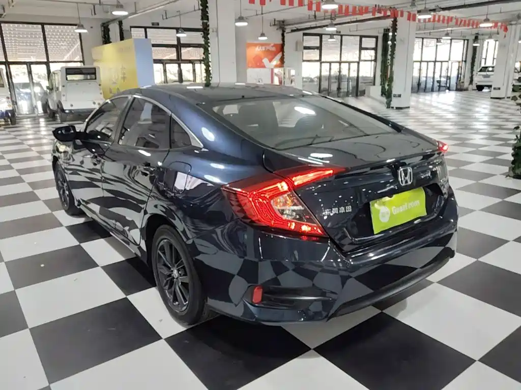 Фото 5 - Honda Civic