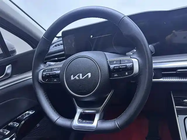 Kia K5 2025 1.5T Premium Edition фото 11