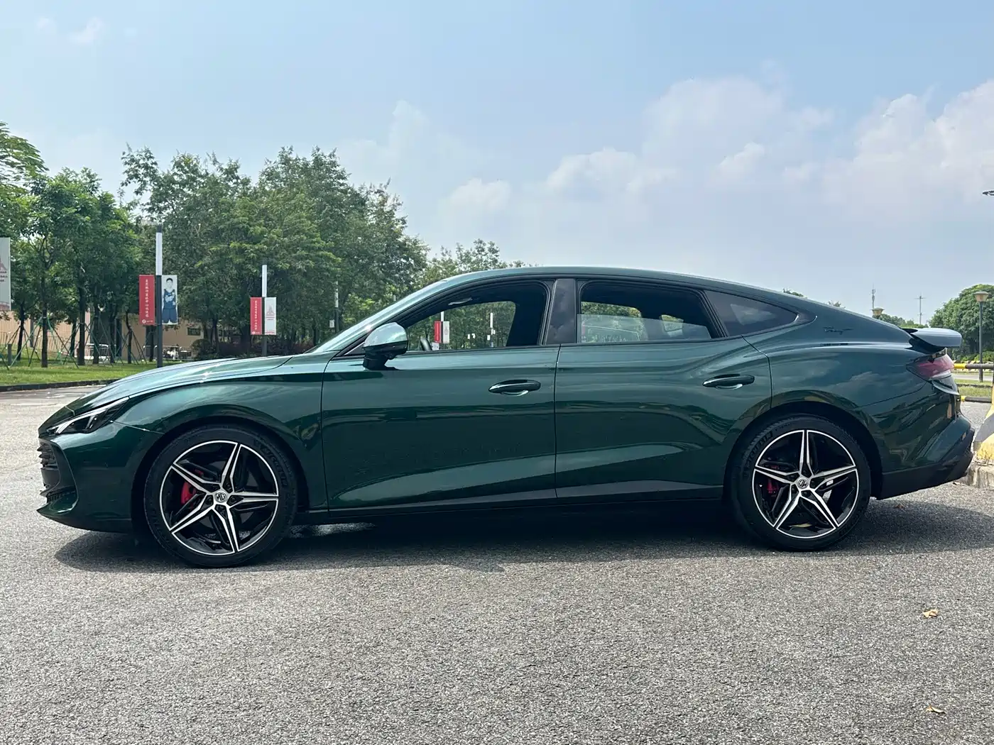 MG MG7 2025 2025 2.0T Trophy+ Super Sport
