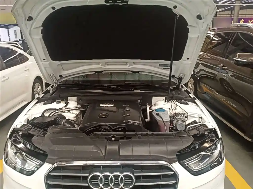 Audi A4L 2013 35 TFSI Automatic Comfort фото 20