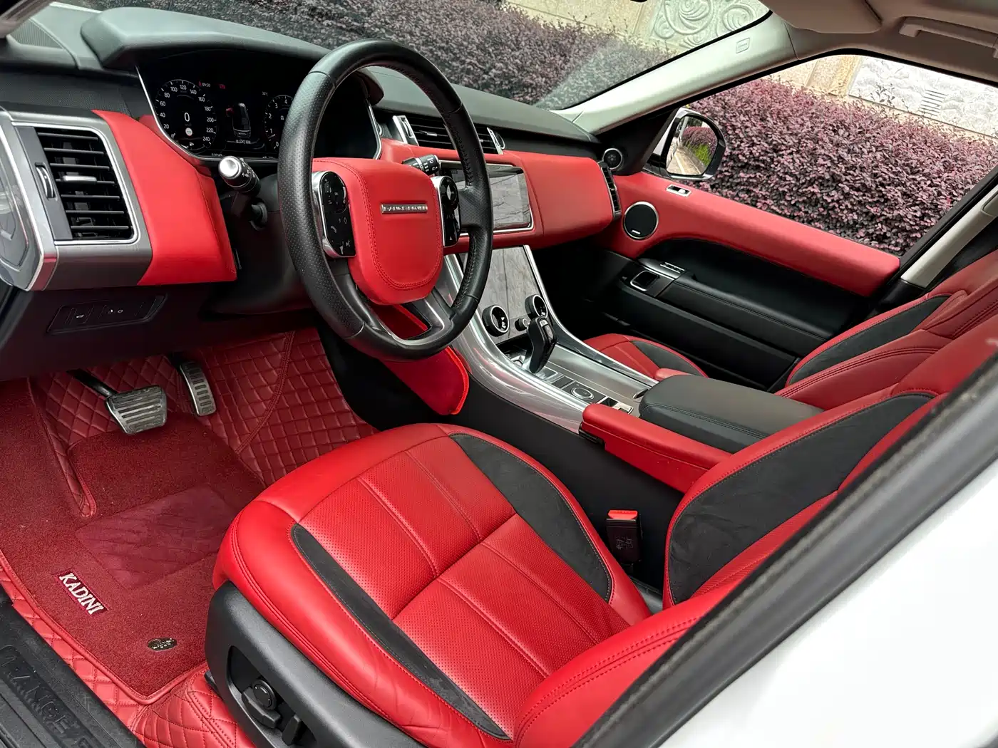 Land Rover Range Rover Sport 2021 3.0 L6 SE фото 4