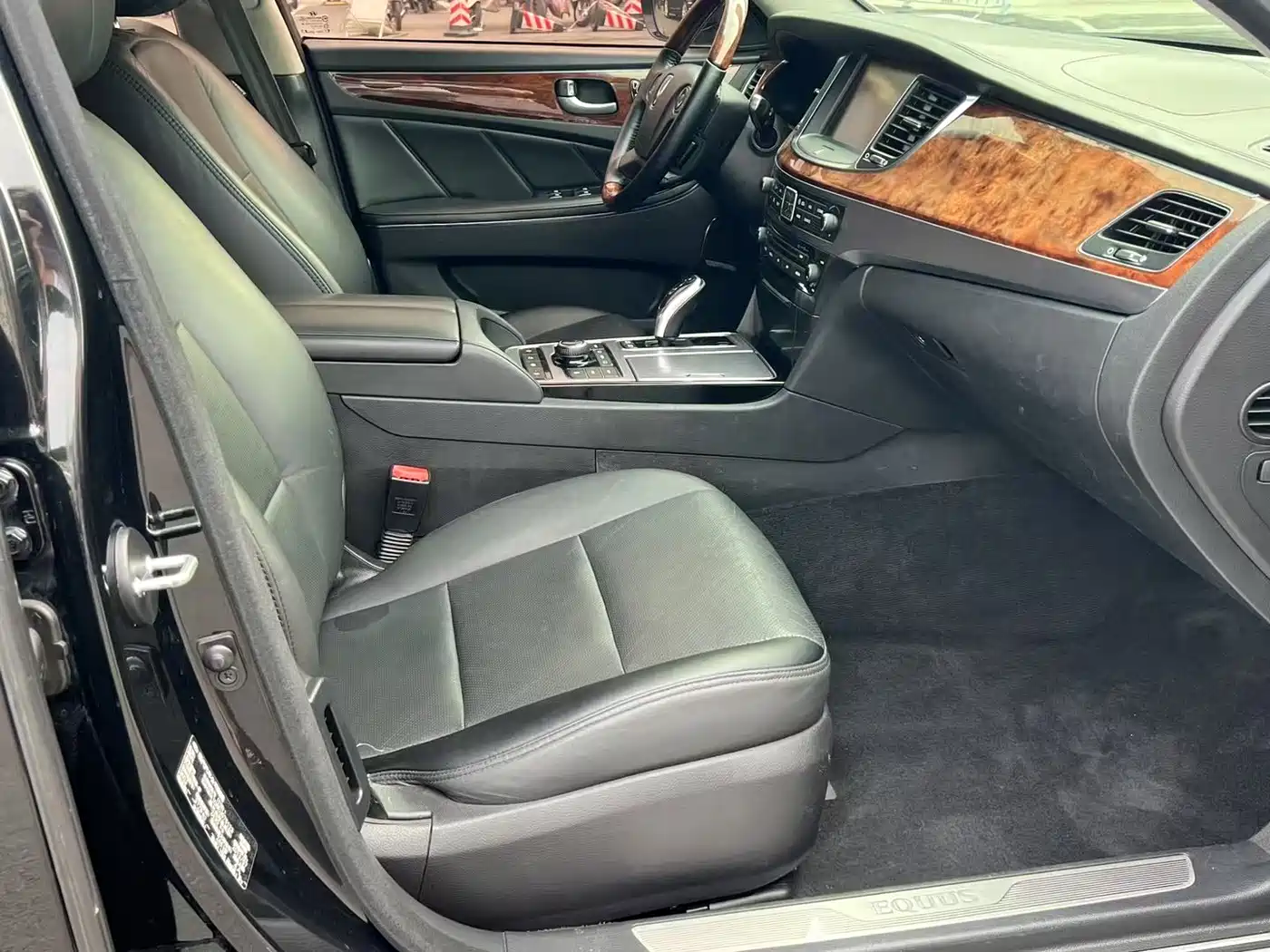 Hyundai Equus 2014 3.8 GDi Premium фото 5