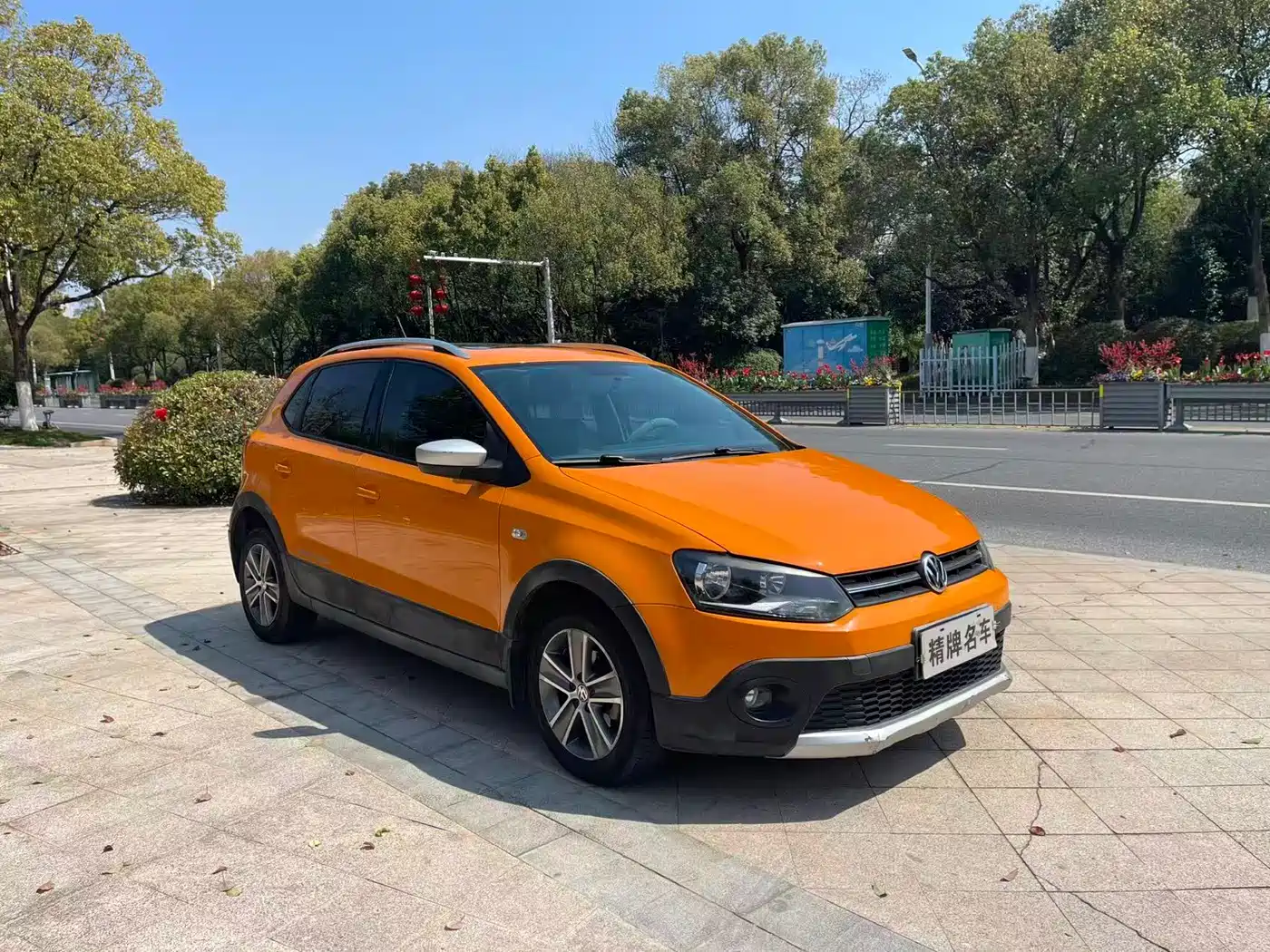 Volkswagen Polo 2012 1.6L Cross Polo AT фото 3