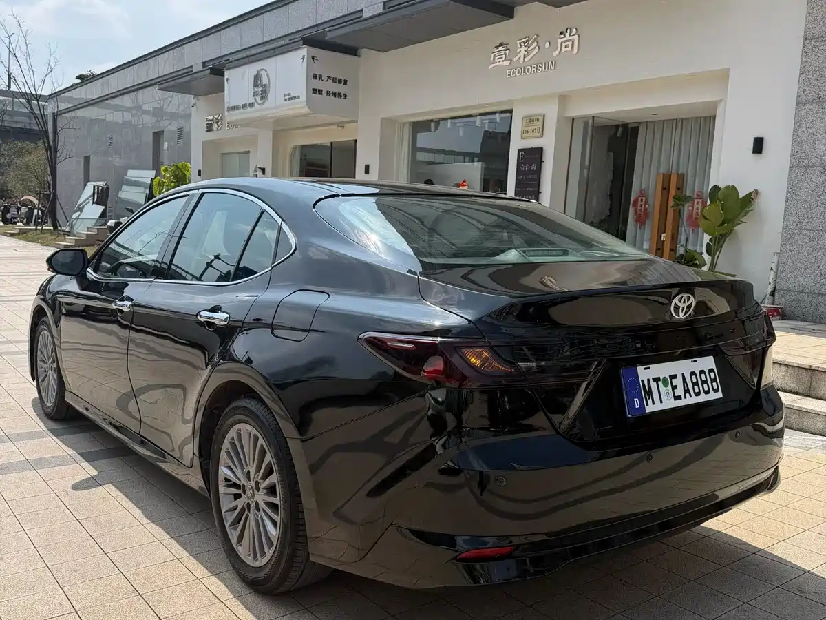 Toyota Camry 2024 2.0G Premium Edition фото 7