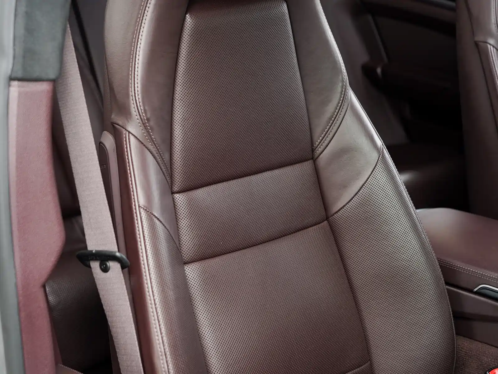 Фото 37 - Porsche Panamera