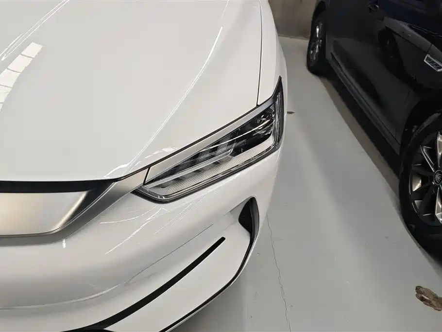 BYD Qin PLUS 2024 Glory Edition EV 510KM Leading фото 5
