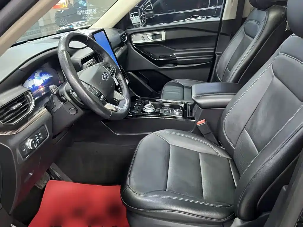 FORD EXPLORER