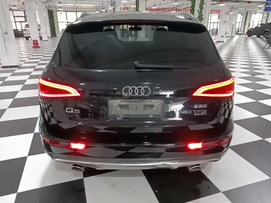 Audi Q5 2017 Plus 40 TFSI Technology фото 6