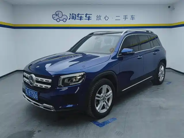 MERCEDES-BENZ GLB