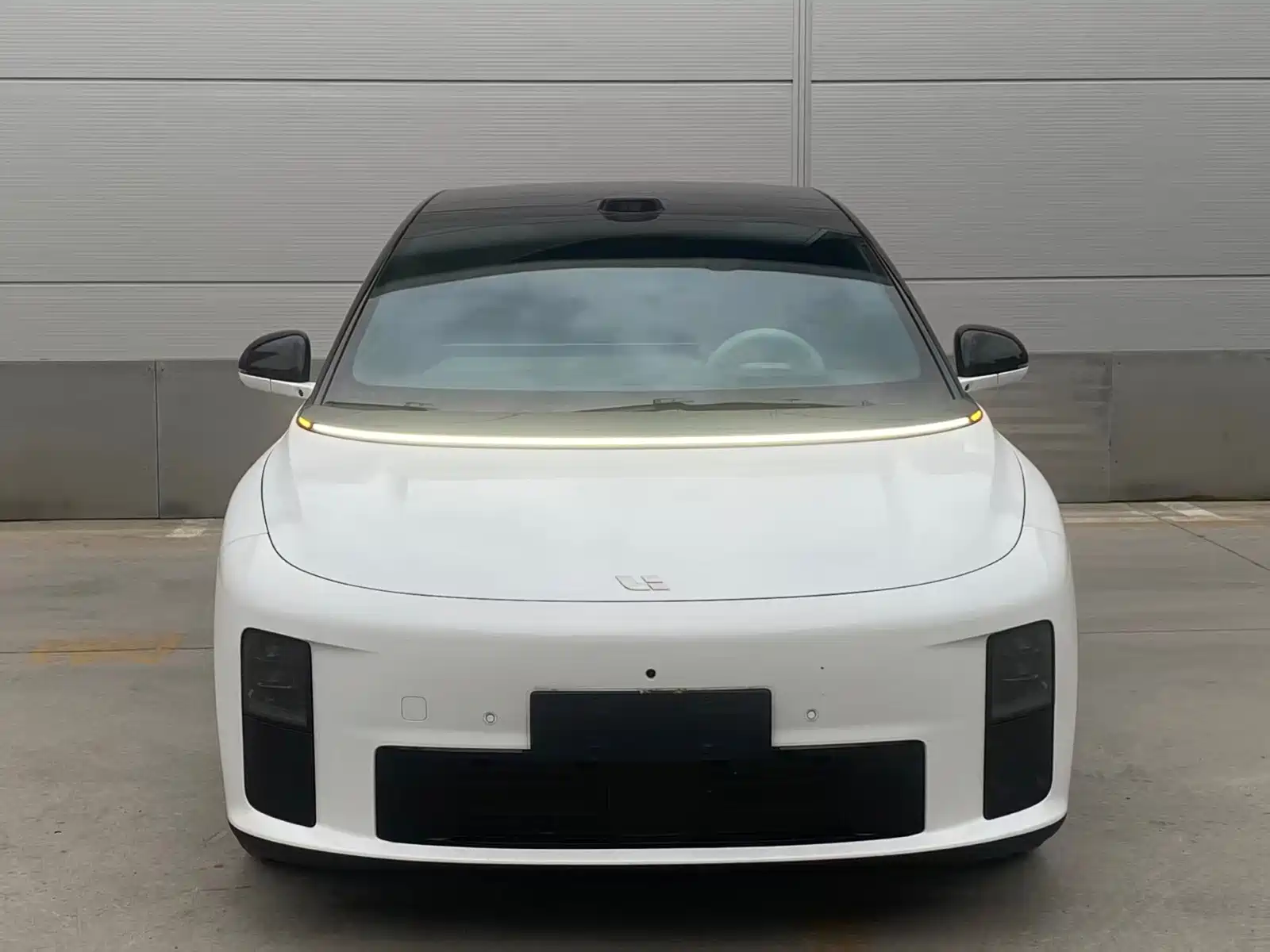 Фото 2 - Li Auto i6