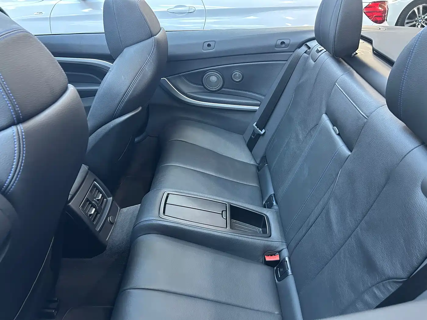 BMW 4 Series 2019 425i Convertible M Sport Package фото 7