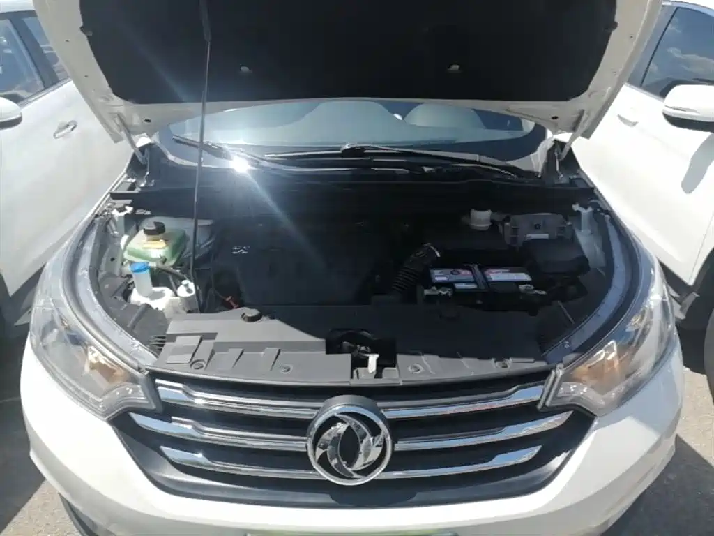 Dongfeng Aeolus Dongfeng Fengshen AX7 2016 2016 2.0L Automatic Smart Comfort