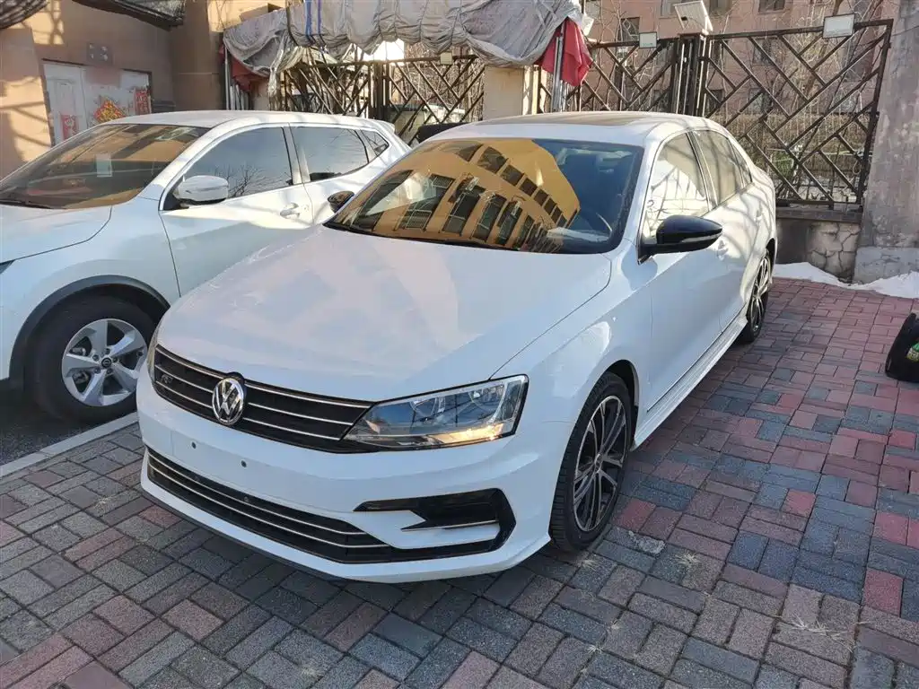 Volkswagen Sagitar 2016 280TSI Automatic R-Line фото 2
