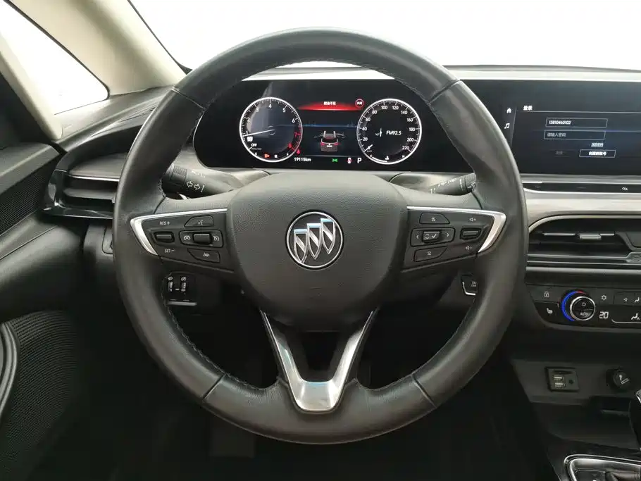 Фото 15 - Buick GL6
